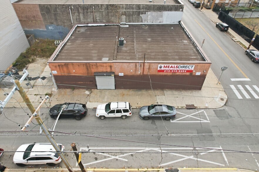 More Photos Of 3301 Tulip St, Philadelphia Warehouse For Lease