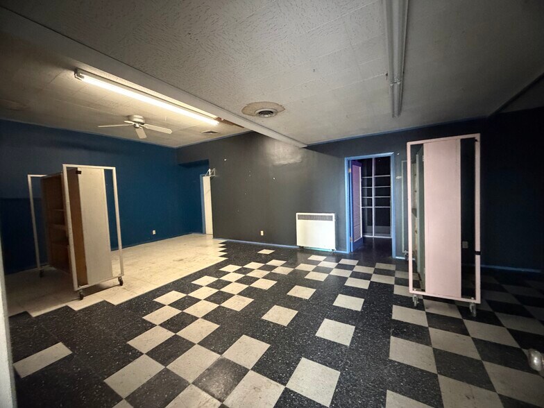 More Photos Of 200-206 E 4th Ave, Ellensburg General Retail For Lease