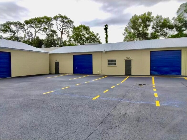 More Photos Of 6152 15th St E, Bradenton Warehouse For Lease