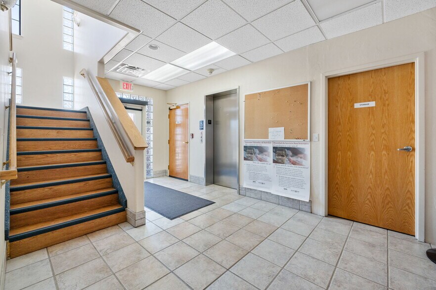 More Photos Of 221 N Marina St, Prescott Office For Lease