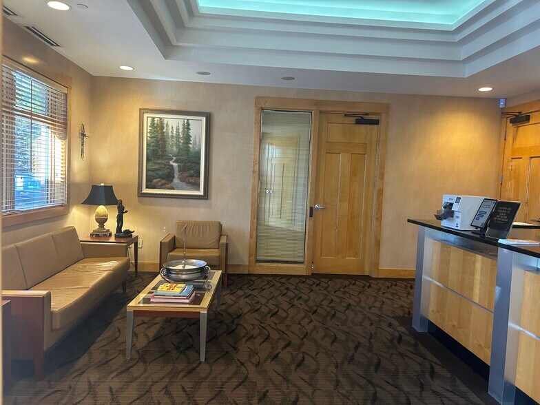 More Photos Of 181 S River Ridge Cir, Burnsville Office For Sale