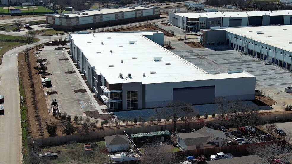 More Photos Of Mustang Court at DFW International Airport, Bldg 1, Grapevine Unknown For Lease