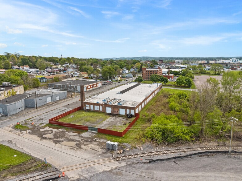 More Photos Of 701 Hiawatha Blvd E, Syracuse Warehouse For Lease