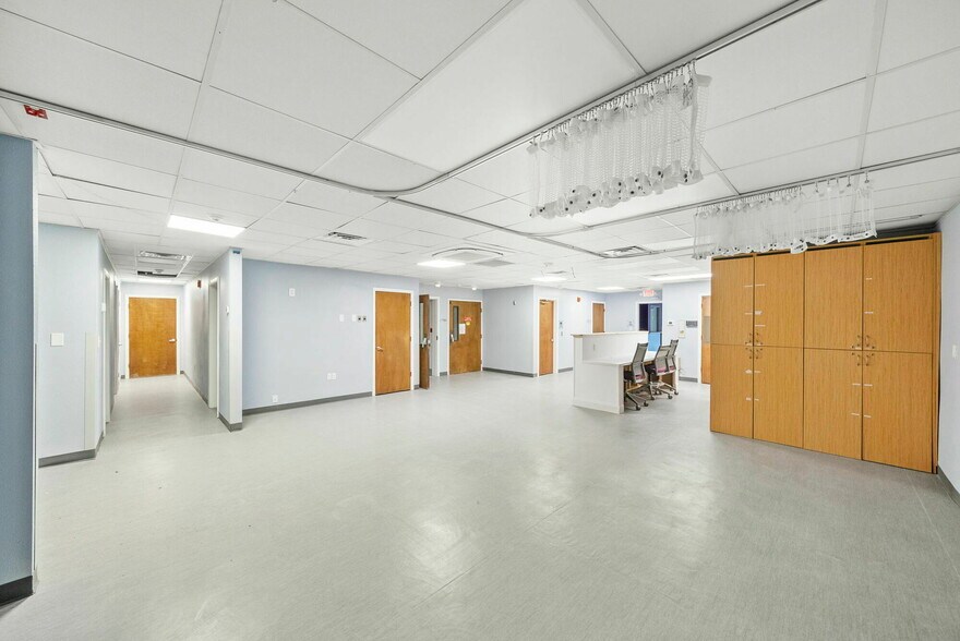 More Photos Of 1600 Jenks Ave, Panama City Medical For Sale