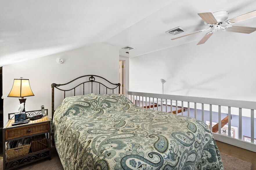 More Photos Of 120 Harbor Inn Rd, Bayville Marina For Sale