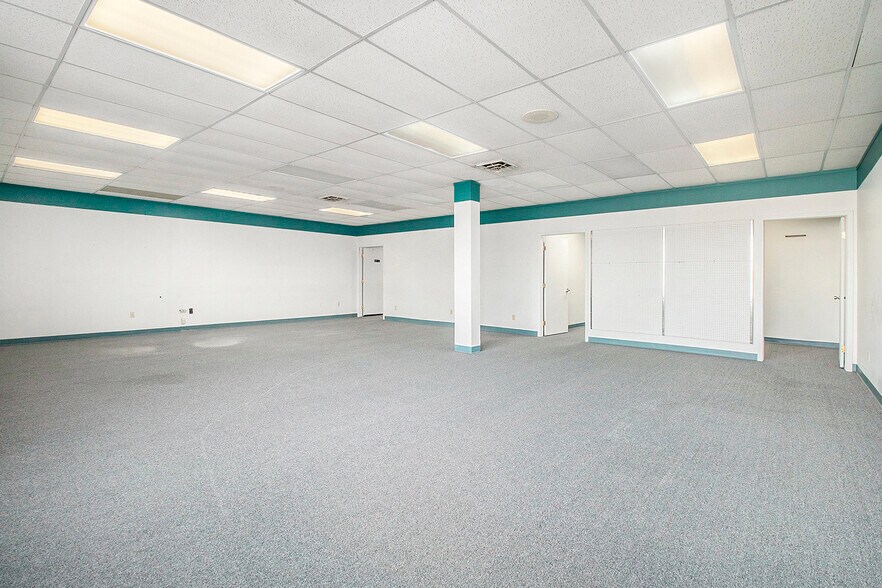 More Photos Of 150 Millwood St, Caro Medical For Lease