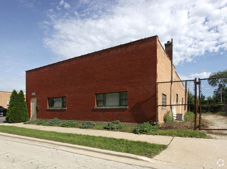 Primary Photo Of 4152 Warren Ave, Hillside Warehouse For Lease