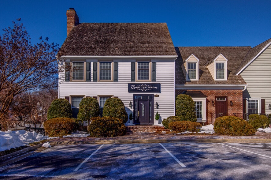 Primary Photo Of 13000 Harbor Dr, Woodbridge Office For Lease