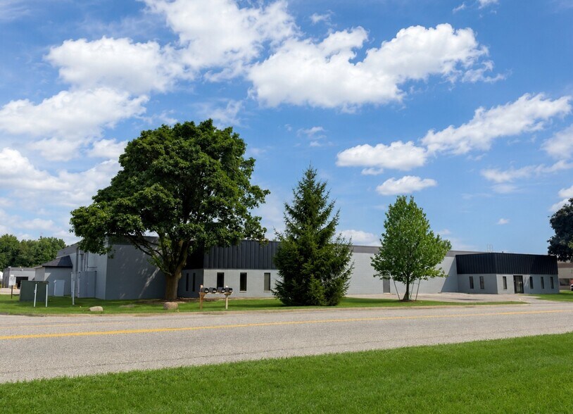 Primary Photo Of 14751 32 Mile Rd, Romeo Manufacturing For Lease
