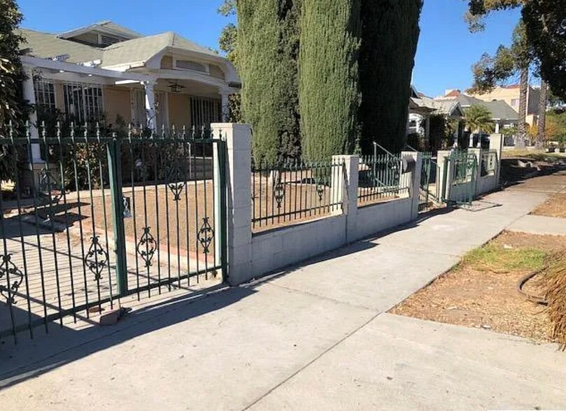 More Photos Of 1159 N Berendo St, Los Angeles Land For Sale