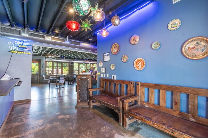 More Photos Of 2927 Spring St, Paso Robles Restaurant For Sale