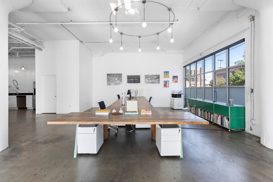 More Photos Of 500-530 Molino St, Los Angeles Office For Sale