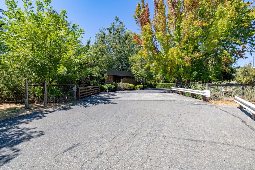 More Photos Of 7 Page St, Cotati Medical For Sale