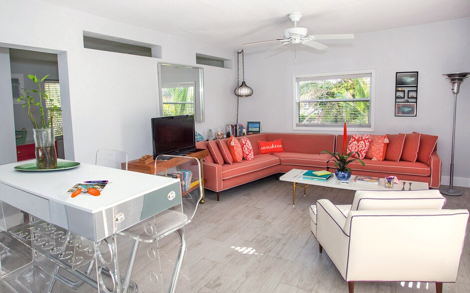 More Photos Of 1705 Ocean Dr, Vero Beach Hotel For Sale