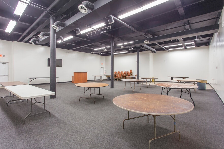 More Photos Of 2300 W 4th St, Chester Light Distribution For Lease