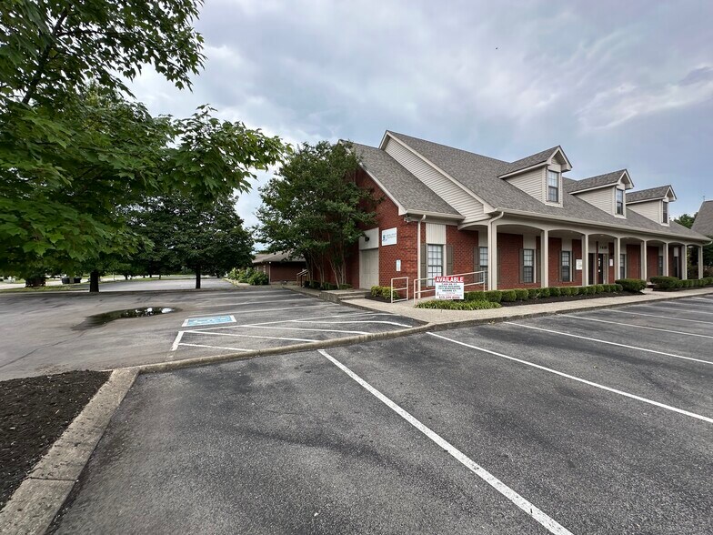 More Photos Of 1419 Kensington Square Ct, Murfreesboro Medical For Sale