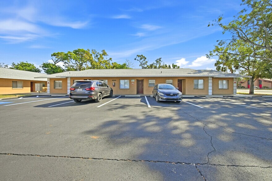 More Photos Of 1005-1009 63rd Ave W, Bradenton Apartments For Sale