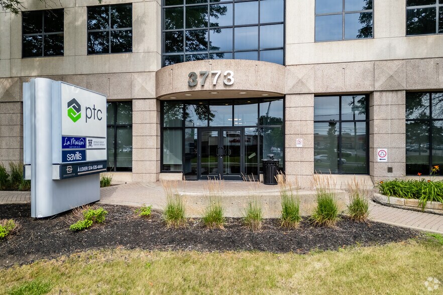 More Photos Of 3773-3777 Boul De La Côte-Vertu, Montréal Office For Lease
