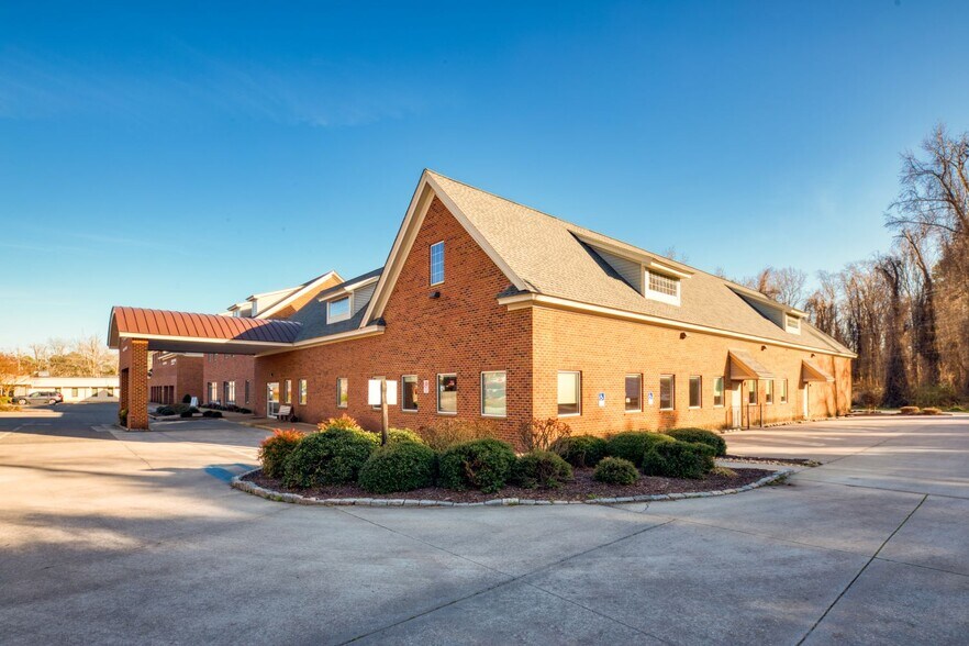 More Photos Of , Gloucester Unknown For Sale