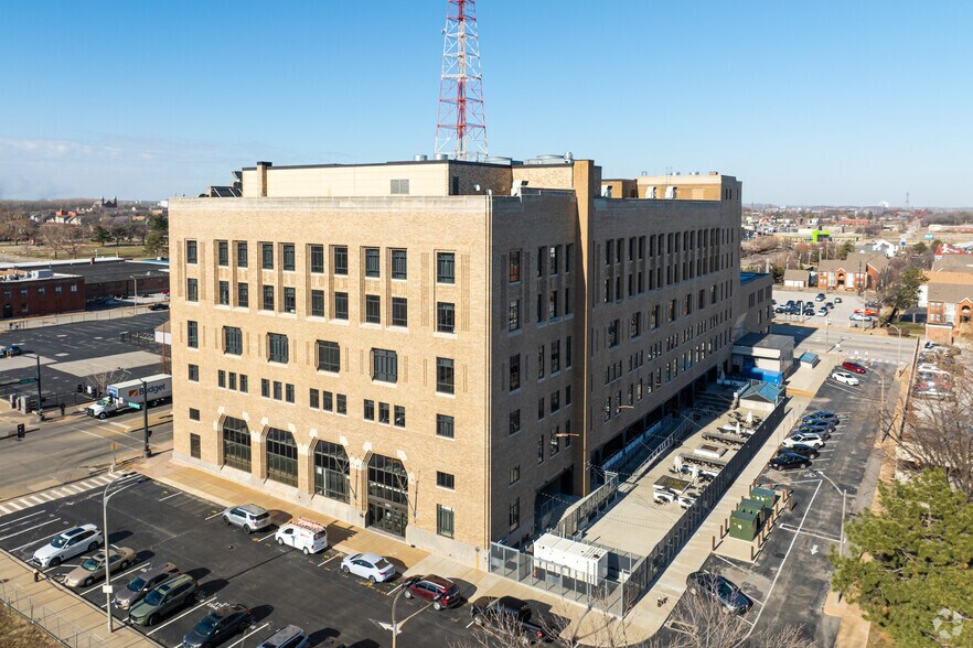 More Photos Of 900 N Tucker Blvd, Saint Louis Office For Lease