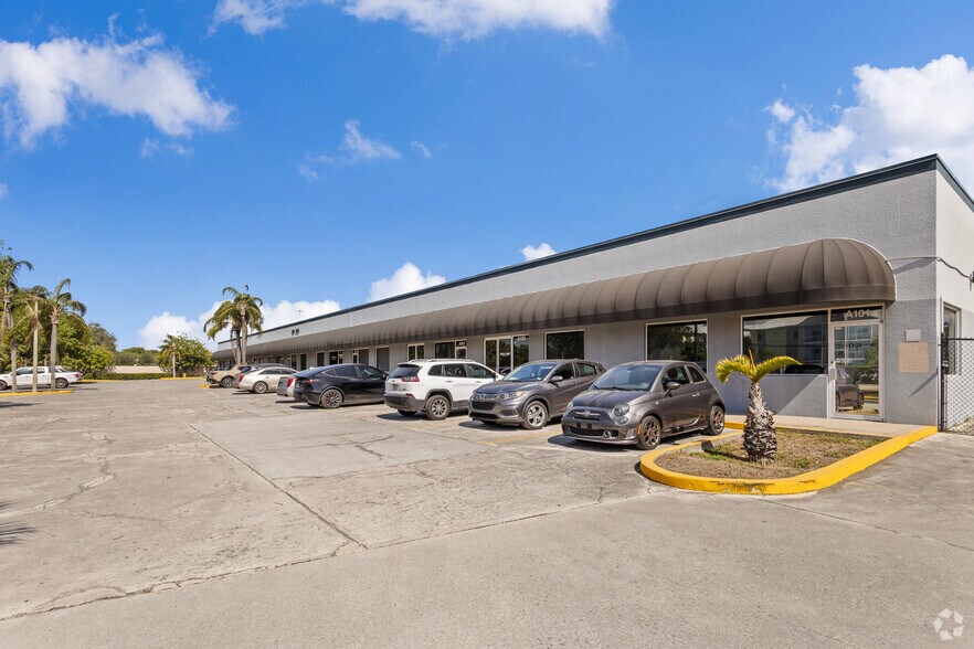 More Photos Of 2211 2nd Ave N, Lake Worth Unknown For Lease