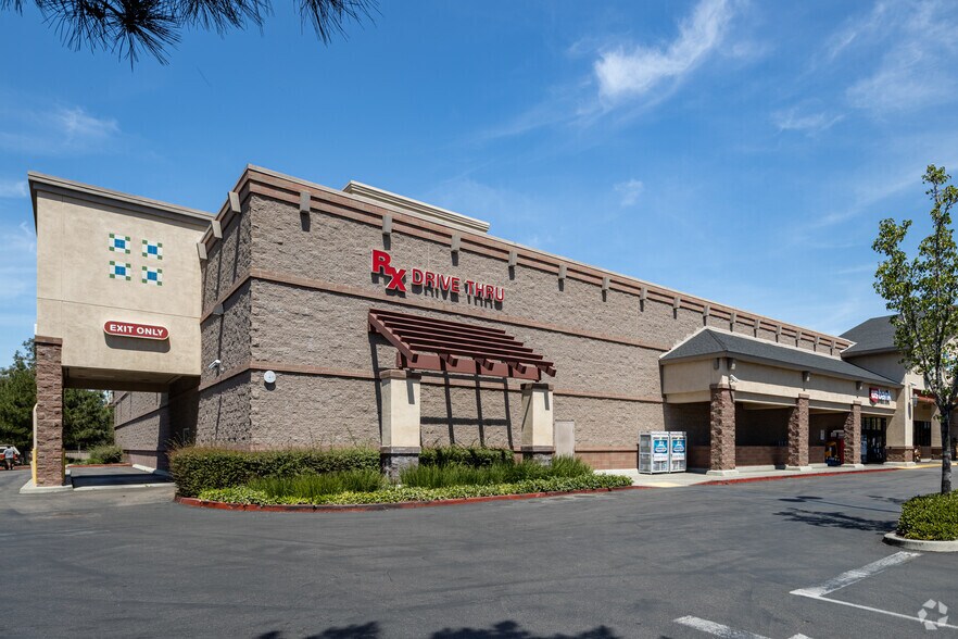 More Photos Of 1935-1943 W Malvern Ave, Fullerton Storefront For Lease