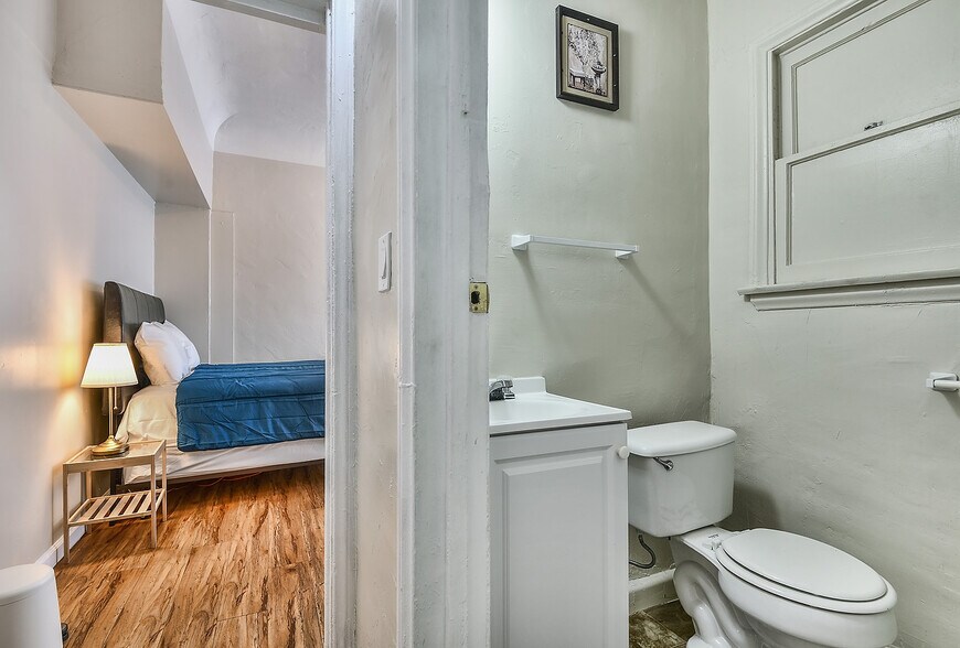 More Photos Of 721-729 S Alvarado St, Los Angeles Apartments For Lease