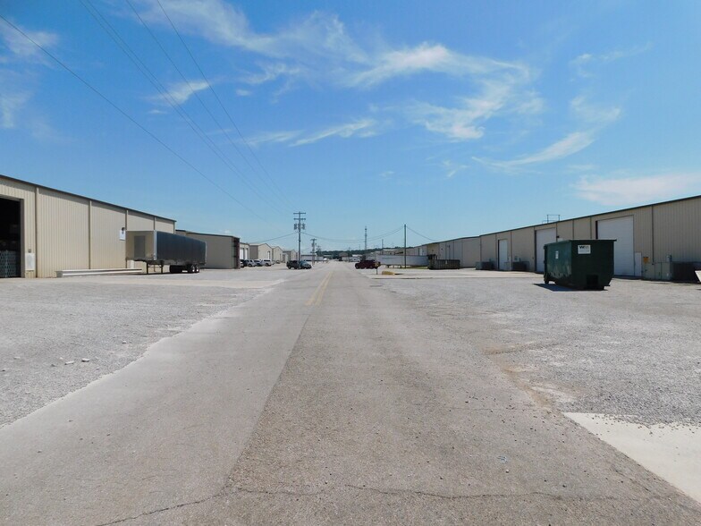 More Photos Of 3401 Highway 20, Decatur Unknown For Lease