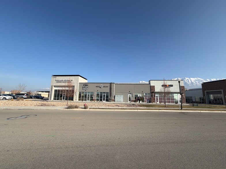 More Photos Of 1043 S Valley Grove Way, Pleasant Grove Storefront For Lease