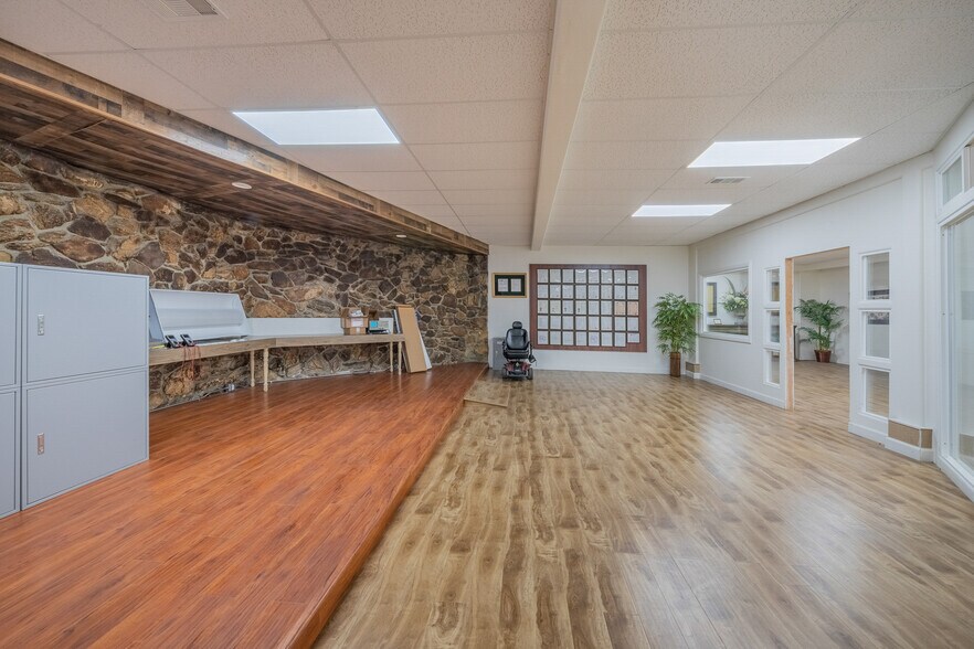 More Photos Of 2300 Pacific Ave, Long Beach Medical For Sale