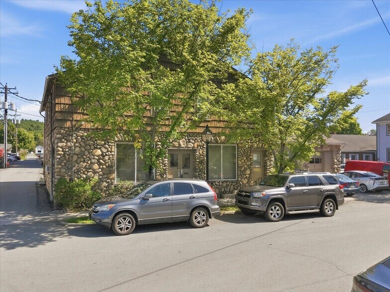 More Photos Of 105 W Catherine St, Milford Office For Sale