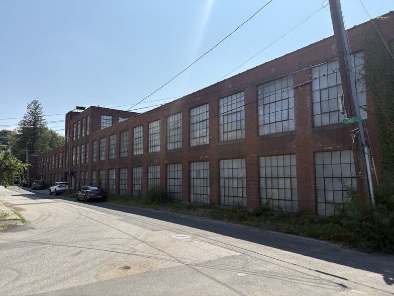 More Photos Of 21-35 Pearl St, Webster Warehouse For Sale