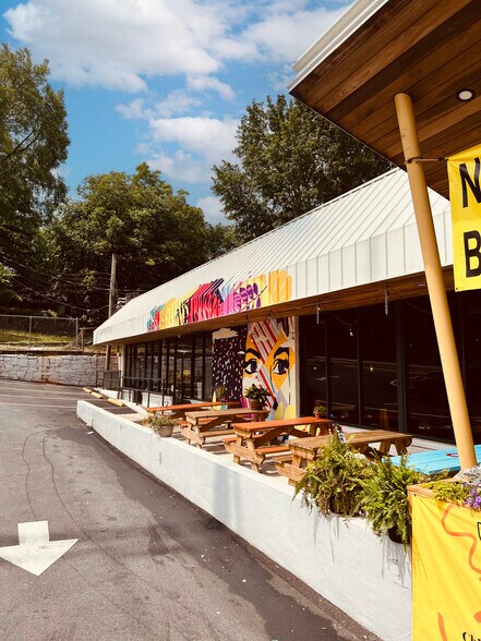 More Photos Of 45 Moreland Ave, Atlanta Freestanding For Lease