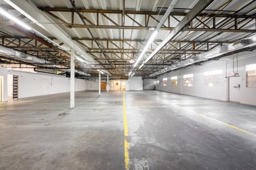 More Photos Of 36 Sylvester St, Westbury Manufacturing For Lease