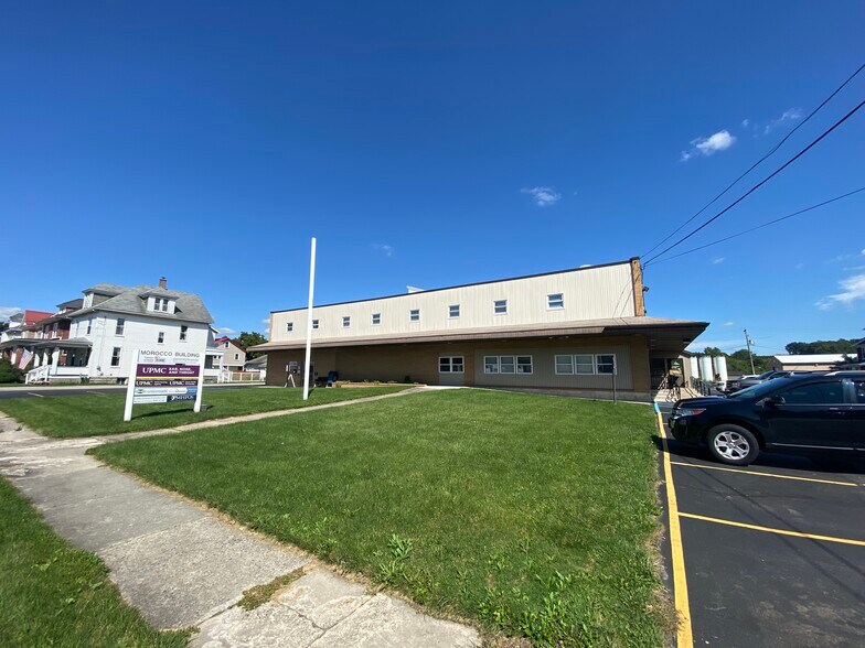 More Photos Of 651 S Center Ave, Somerset Medical For Lease
