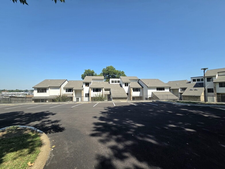 More Photos Of 17578 Highway 105, Montgomery Hotel For Sale