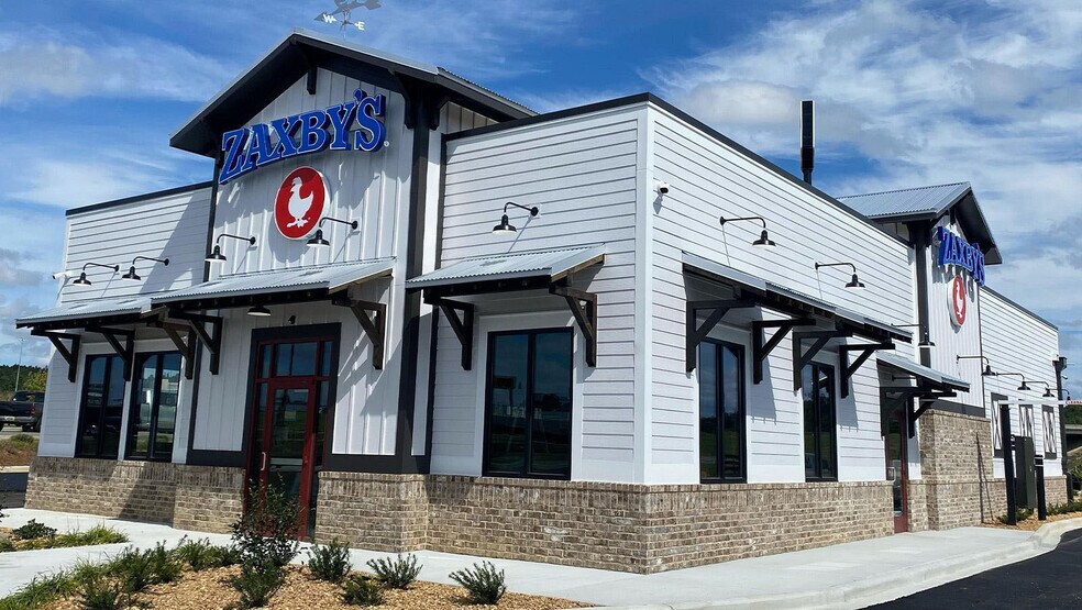 Primary Photo Of 6027 U.S. 17-92 N hwy, Davenport General Retail For Sale