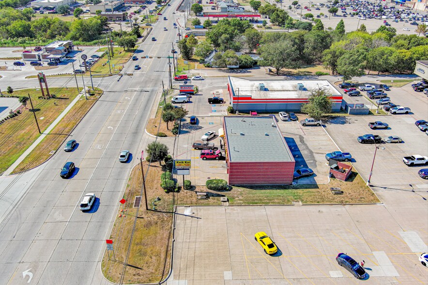 More Photos Of 134 E Ovilla Rd, Red Oak Auto Repair For Sale