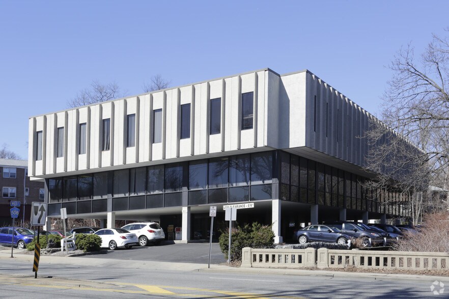 More Photos Of 111 Northfield Ave, West Orange Office For Lease