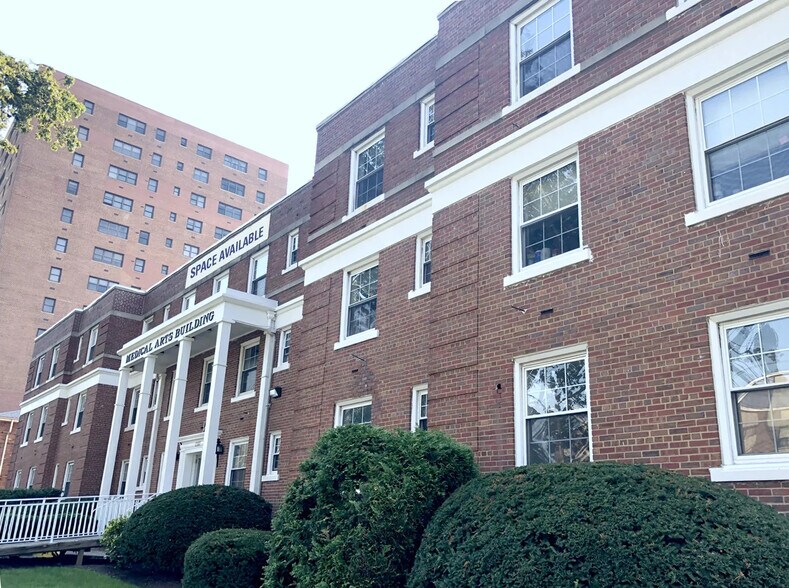More Photos Of 228-230 W Jersey St, Elizabeth Medical For Lease