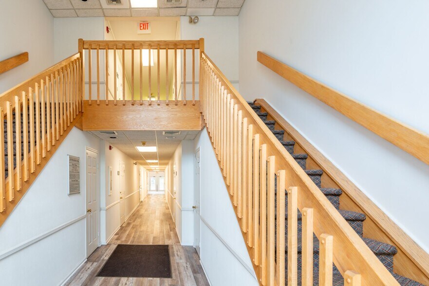 More Photos Of 450 Bloomfield Ave, Verona Medical For Lease