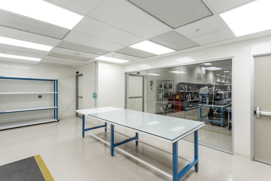 More Photos Of 15 Whatney, Irvine Research And Development For Lease