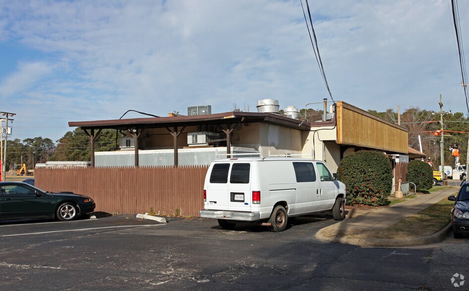 More Photos Of 1001 Laskin Rd, Virginia Beach Restaurant For Sale