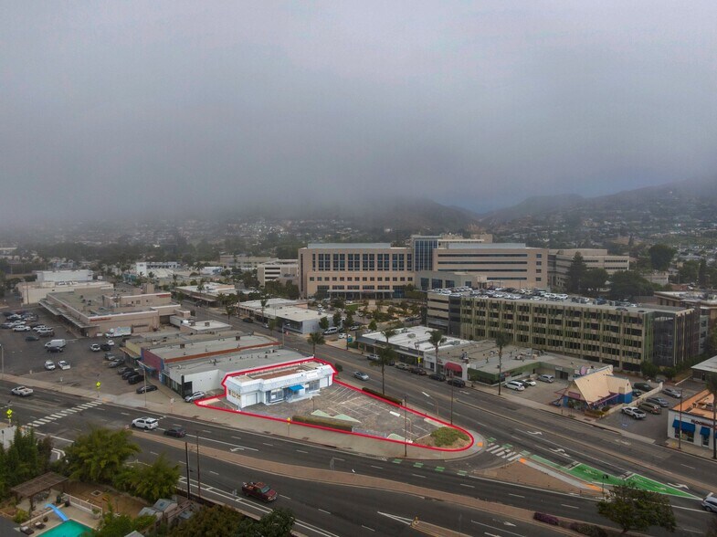 More Photos Of 2834 E Main St, Ventura General Retail For Sale