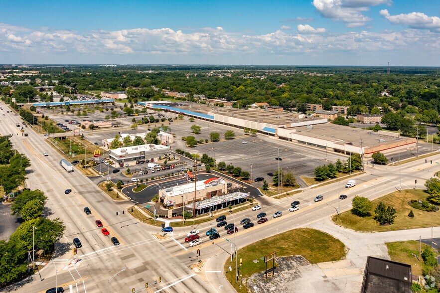 More Photos Of 4200-4400 Lincoln Hwy, Matteson Unknown For Lease