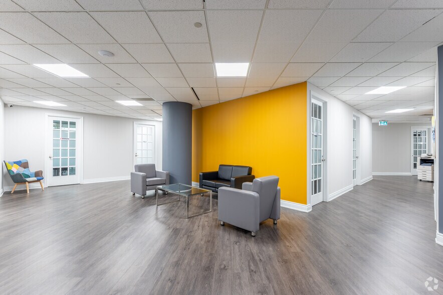 More Photos Of 5500 N Service Rd, Burlington Office For Lease