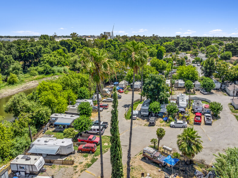 Primary Photo Of 637 River Rd, Modesto Manufactured Housing Mobile Home Park For Sale