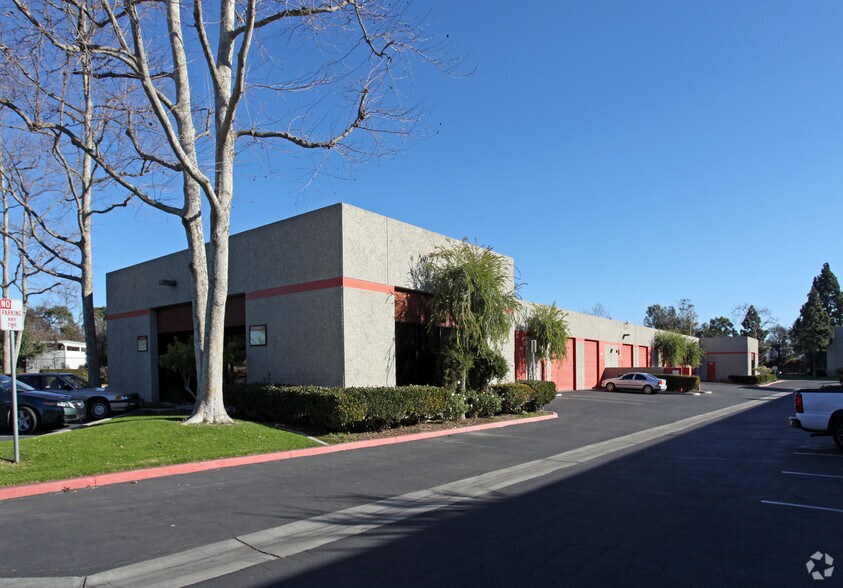 More Photos Of 671 Via Alondra, Camarillo Flex For Lease