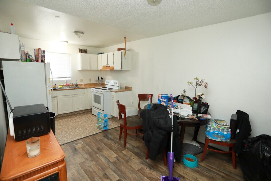 More Photos Of 241 W Philadelphia Ave, Las Vegas Apartments For Sale