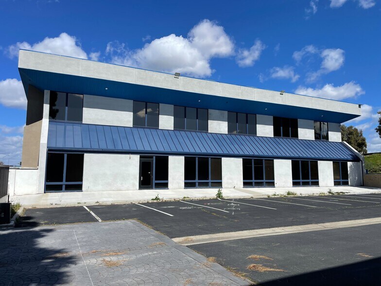 More Photos Of 171 S Anita Dr, Orange Medical For Lease